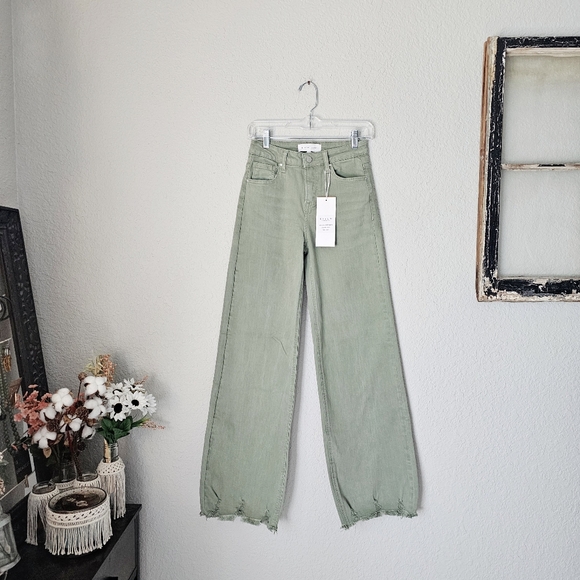 RISEN High Rise Wide Leg Olive Denim Jeans Classic Frayed Hem Size 1/25 NEW - Picture 3 of 15